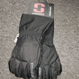 Striker Ice Black Trekker Gloves